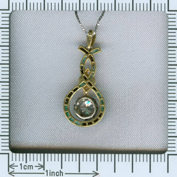 Art Deco pendant with typical Art Deco color combination white green black